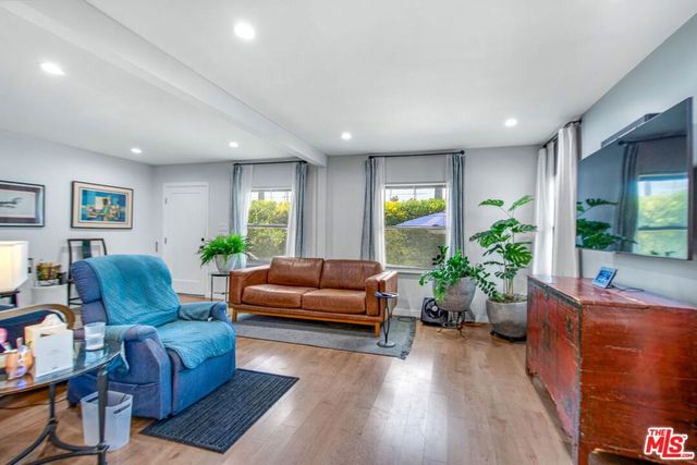 5175 S Van Ness Avenue, Los Angeles, CA 90062