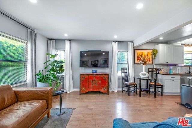 5175 S Van Ness Avenue, Los Angeles, CA 90062