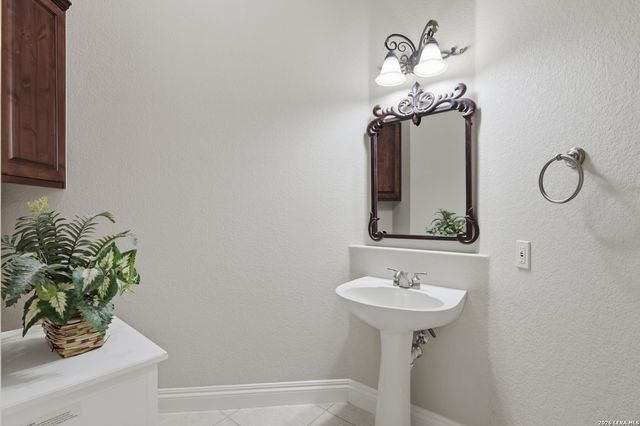 8035 Tradition Oak, Boerne, TX 78015