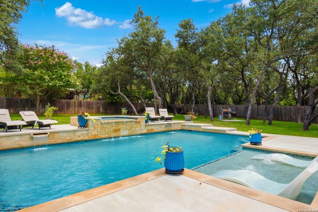 8035 Tradition Oak, Boerne, TX 78015