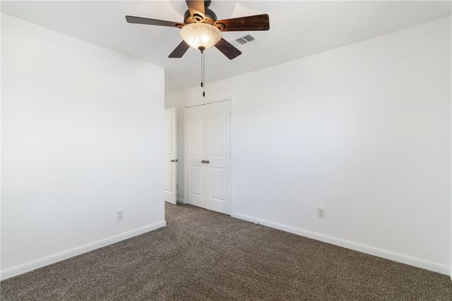 2023 Autumn Lake Drive, Bryan, TX 77807