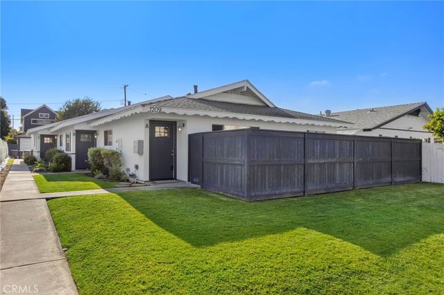 1209 Florida Street, Huntington Beach, CA 92648