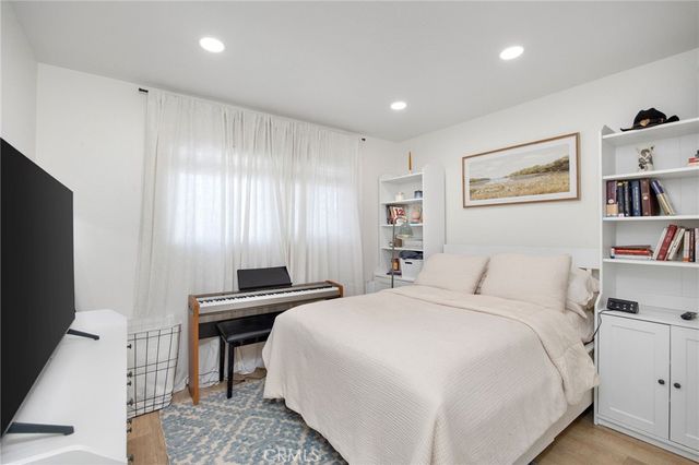 1209 Florida Street, Huntington Beach, CA 92648