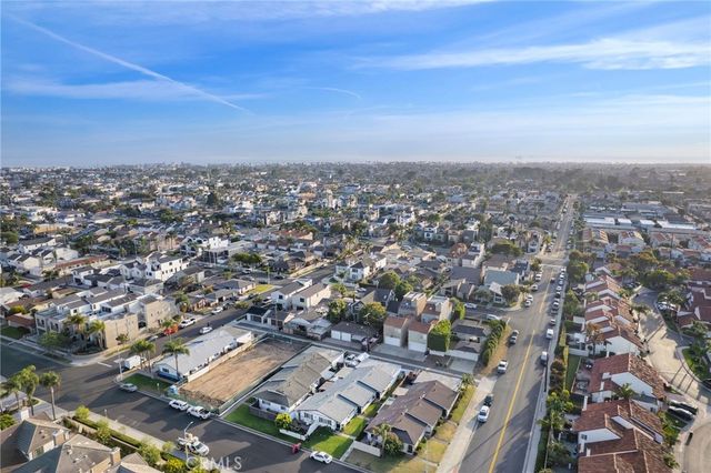 1209 Florida Street, Huntington Beach, CA 92648