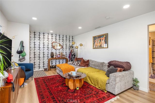 1209 Florida Street, Huntington Beach, CA 92648