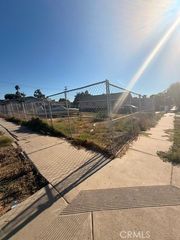 8501 Towne, Los Angeles, CA 90003