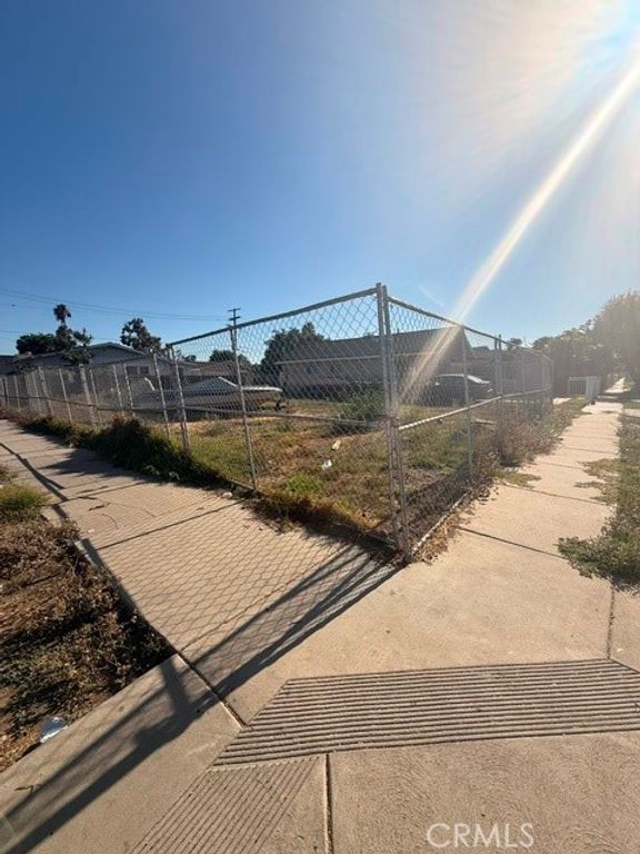 Image 1 of property listing at 8501 Towne, Los Angeles, CA 90003