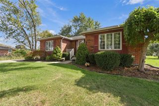 20461 Roche Road, Trenton, MI 48183