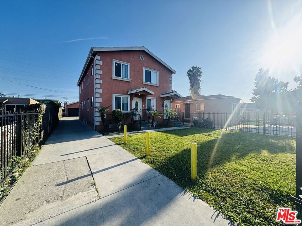 136 W 97th Street, Los Angeles, CA 90003 — exterior