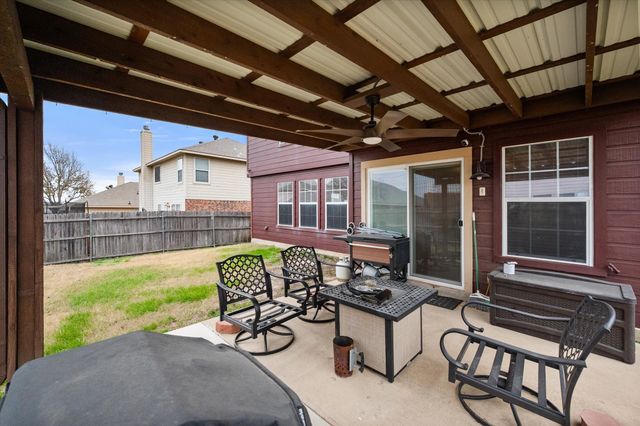 301 Heritage Drive, Crowley, TX 76036