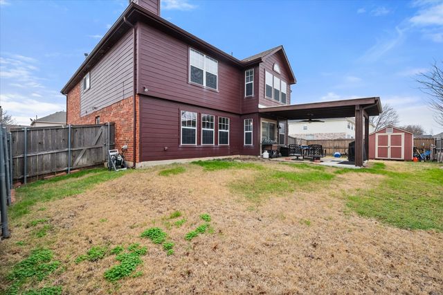 301 Heritage Drive, Crowley, TX 76036