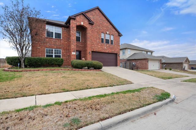 301 Heritage Drive, Crowley, TX 76036