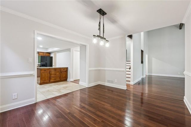 130 Lakeview W Ridge, Roswell, GA 30076