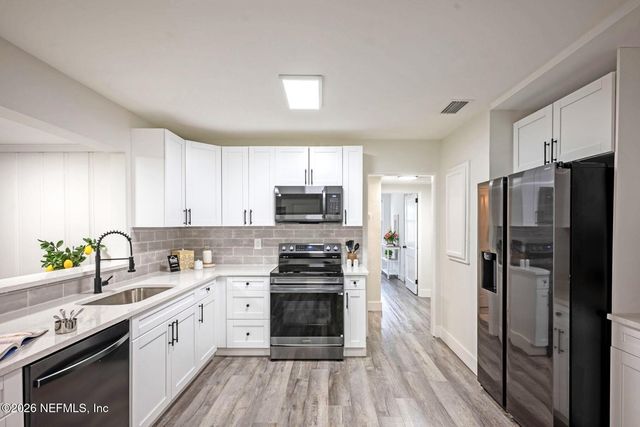 4622 HOMESTEAD Road, Jacksonville, FL 32210