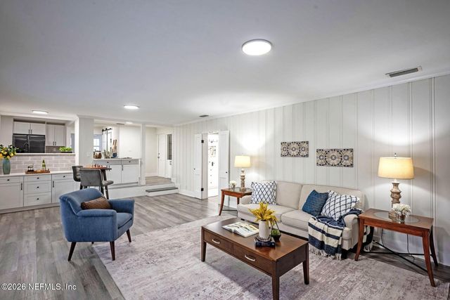 4622 HOMESTEAD Road, Jacksonville, FL 32210