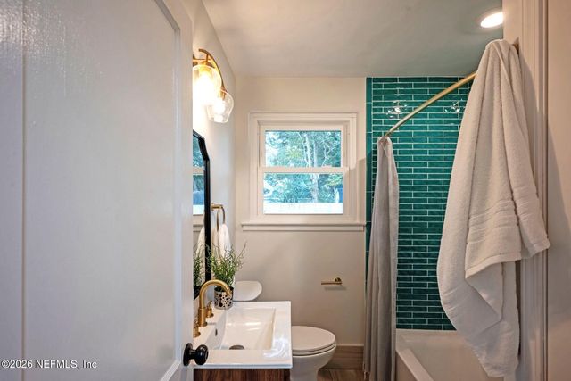 4622 HOMESTEAD Road, Jacksonville, FL 32210