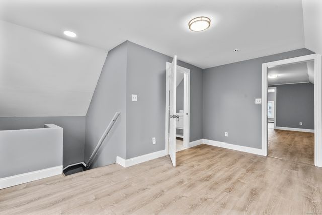 55 Elliott Street 3rd, New Haven, CT 06519