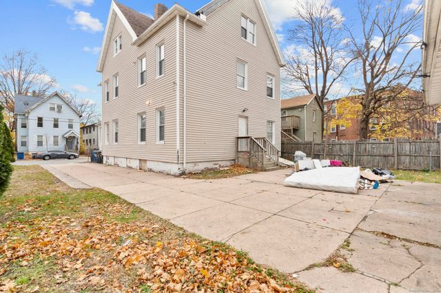 55 Elliott Street 3rd, New Haven, CT 06519