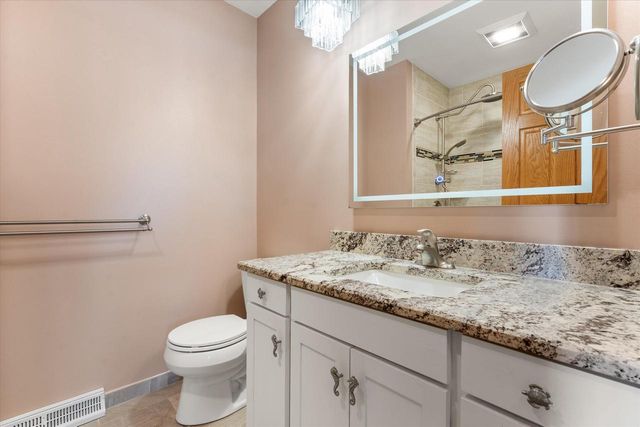 5502 W Silverleaf LANE, Brown Deer, WI 53223