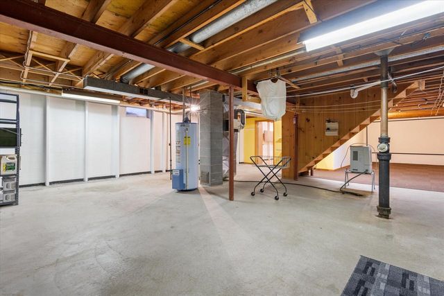 5502 W Silverleaf LANE, Brown Deer, WI 53223