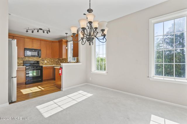 327 Mill Pond Way, Eatontown, NJ 07724