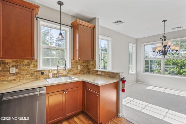 327 Mill Pond Way, Eatontown, NJ 07724