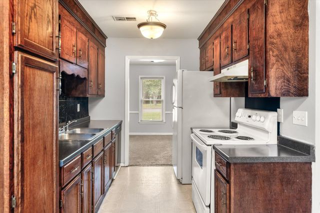 1318 Hampton Drive, Summerville, SC 29486