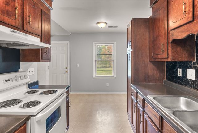 1318 Hampton Drive, Summerville, SC 29486