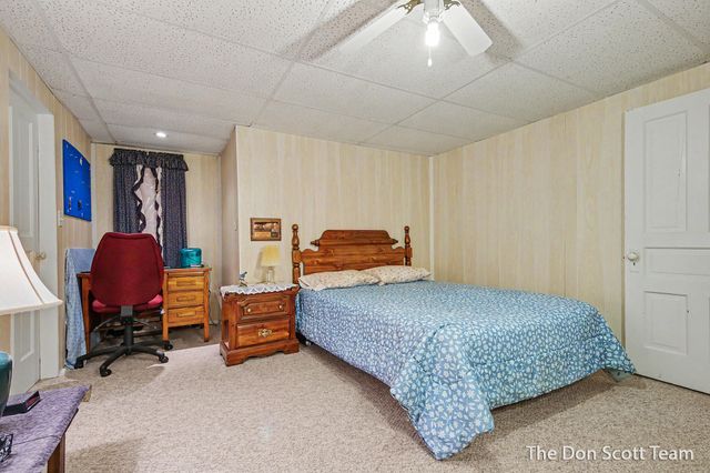 12402 Crockery Creek Drive, Ravenna, MI 49451