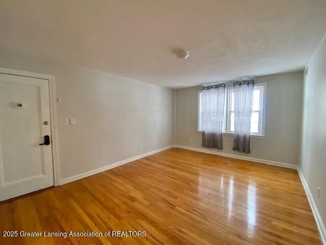 615 Glenmoor Road 2a, East Lansing, MI 48823