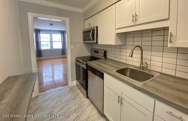 615 Glenmoor Road 2a, East Lansing, MI 48823