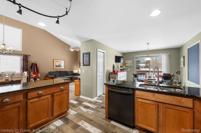 36152 Fairway Drive 78, Livonia, MI 48152