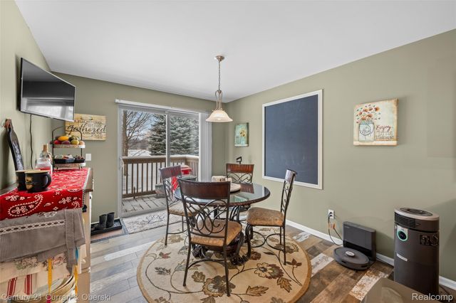 36152 Fairway Drive 78, Livonia, MI 48152