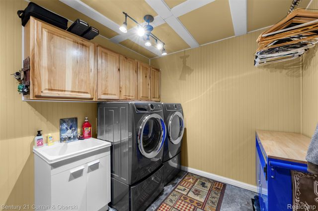 36152 Fairway Drive 78, Livonia, MI 48152