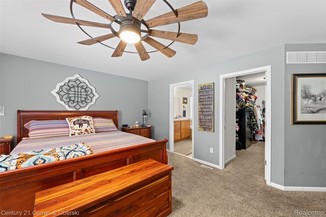 36152 Fairway Drive 78, Livonia, MI 48152