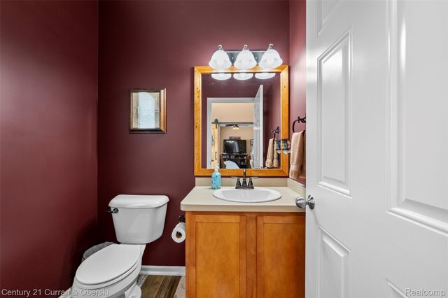 36152 Fairway Drive 78, Livonia, MI 48152