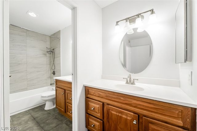 2186 East Desert Inn Road 2186, Las Vegas, NV 89169