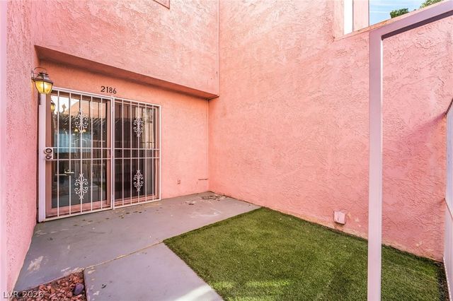 2186 East Desert Inn Road 2186, Las Vegas, NV 89169