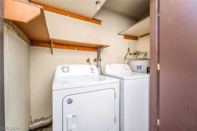 2186 East Desert Inn Road 2186, Las Vegas, NV 89169