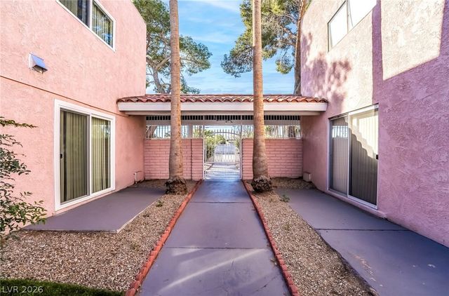 2186 East Desert Inn Road 2186, Las Vegas, NV 89169