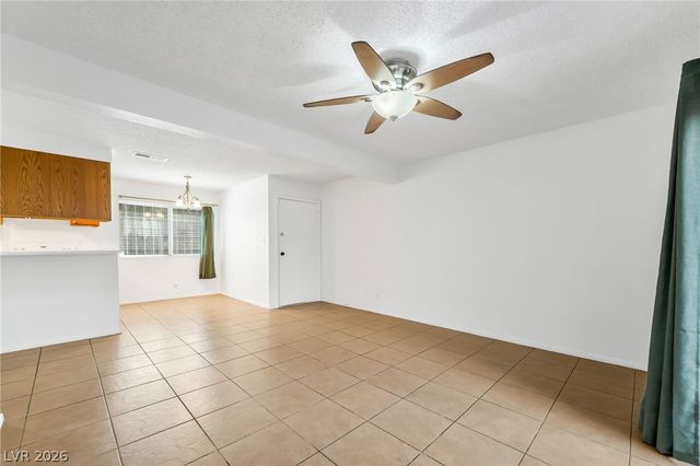 2186 East Desert Inn Road 2186, Las Vegas, NV 89169