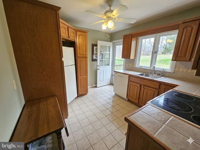 1817 LITTLE CONESTOGA RD, Elverson, PA 19520