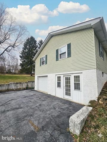 1817 LITTLE CONESTOGA RD, Elverson, PA 19520