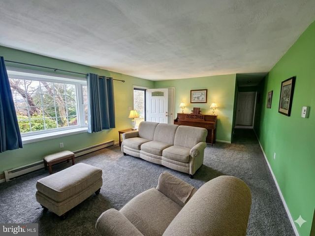 1817 LITTLE CONESTOGA RD, Elverson, PA 19520