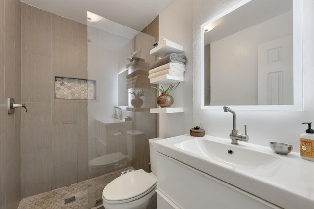 1800 Rainy Meadows DR, Austin, TX 78758