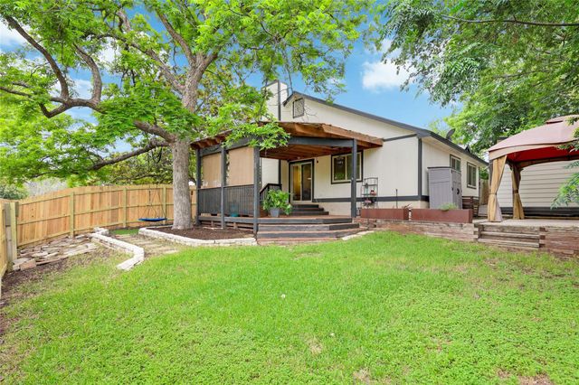 1800 Rainy Meadows DR, Austin, TX 78758