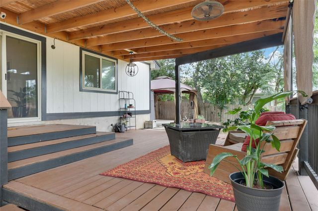 1800 Rainy Meadows DR, Austin, TX 78758
