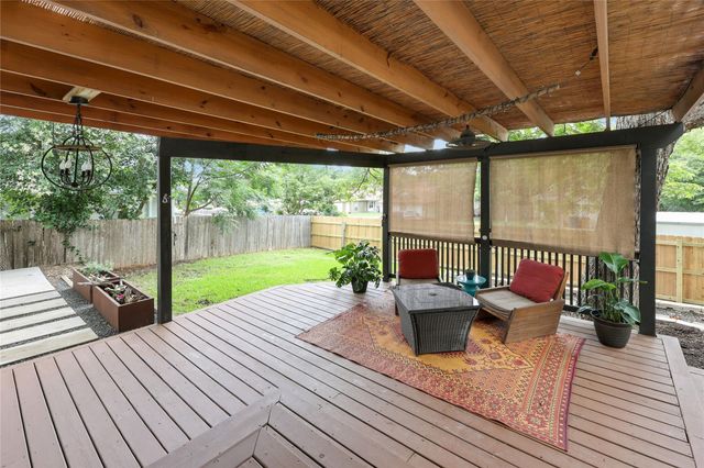 1800 Rainy Meadows DR, Austin, TX 78758