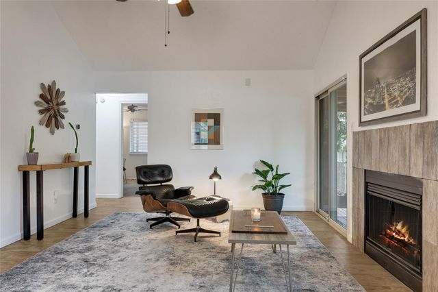 1800 Rainy Meadows DR, Austin, TX 78758