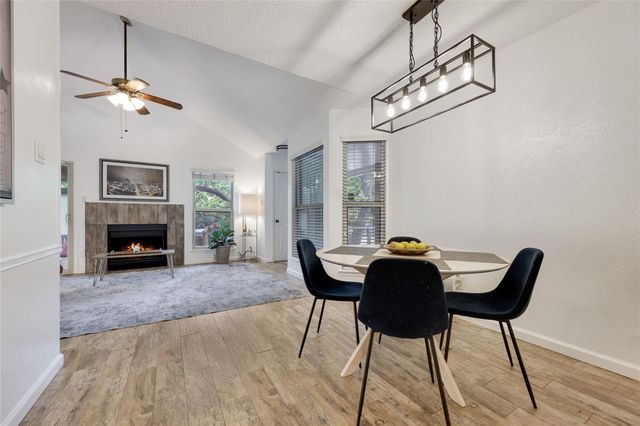 1800 Rainy Meadows DR, Austin, TX 78758
